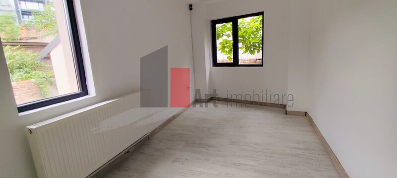 Spatiu comercial/vila cu teren de inchiriat in zona Buzesti