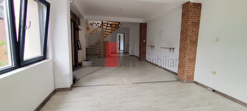 Spatiu comercial/vila cu teren de inchiriat in zona Buzesti